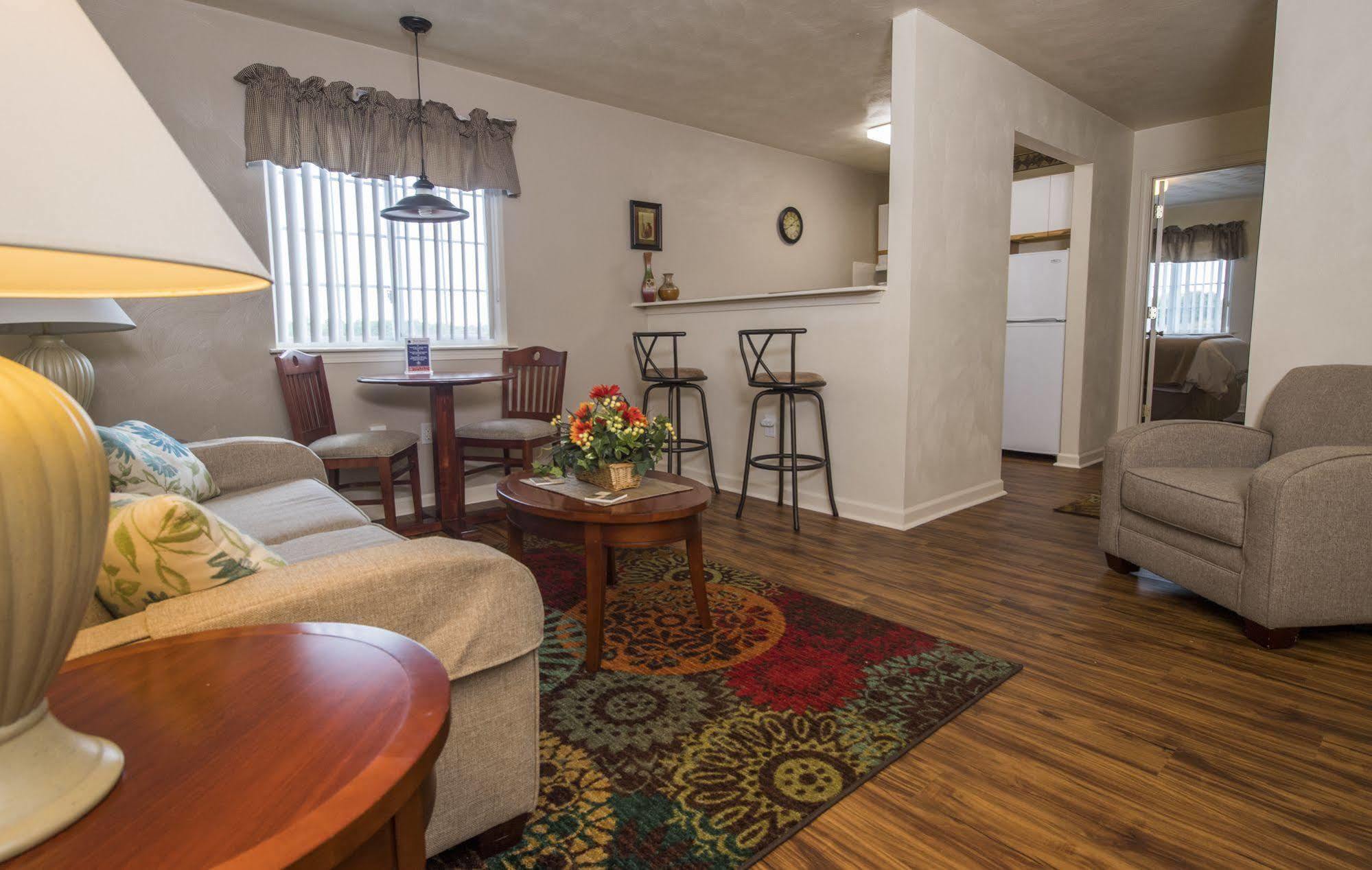 Affordable Corporate Suites Of לינצ'בורג מראה חיצוני תמונה